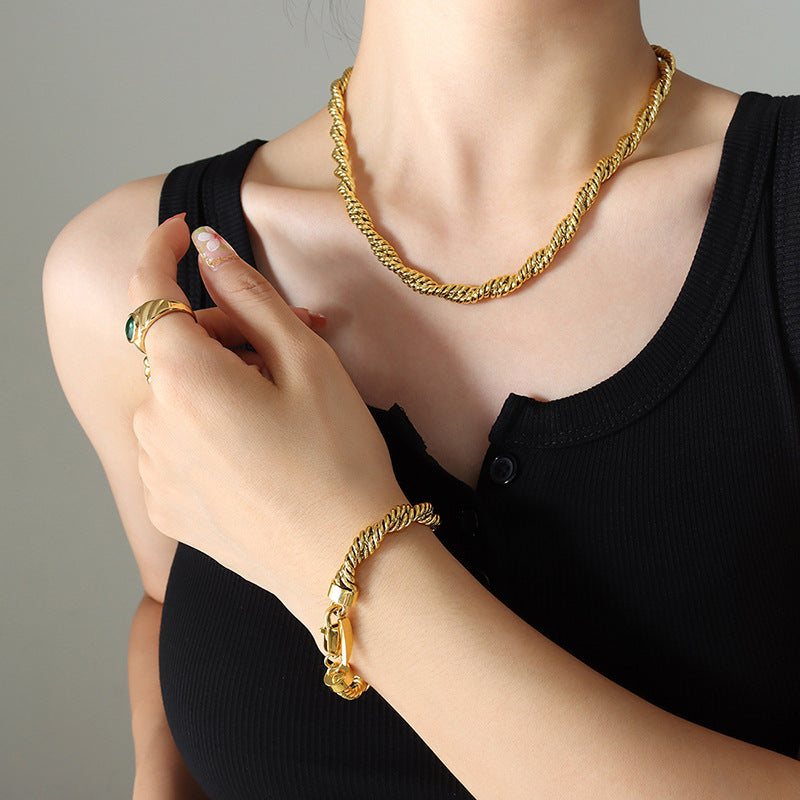 Fashion Simple Thick Chain Twist Chain Design Necklace Hand Decoration Set